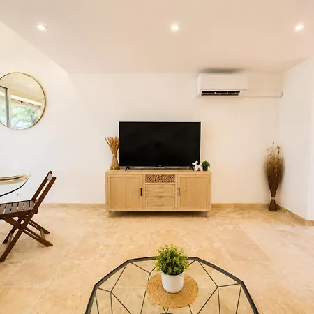 Appartement T3 Les Sablettes Piscine, Parking à 250 M De La